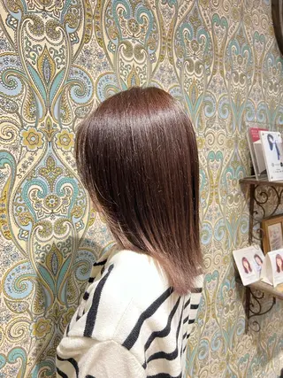 ミディアム カラー PON　ハイトーン ショートカット心斎橋のヘアスタイル