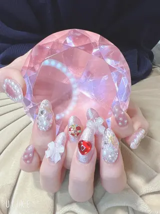 ネイル Toujours所属・山崎 美姫のネイルデザイン