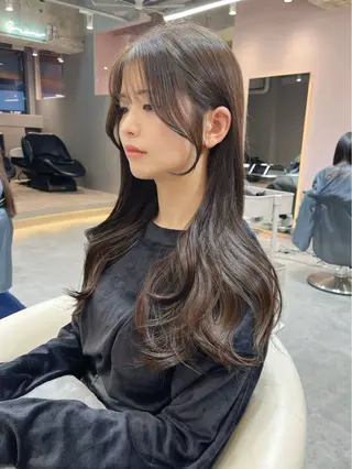 ロング カラー レイヤーカット、ボブ GLROWのヘアスタイル