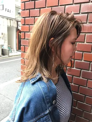 ミディアム さの あやねのヘアスタイル