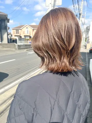 ミディアム 梅津 桜子のヘアスタイル
