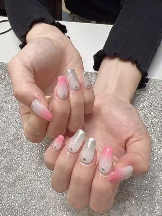 ネイル ガレンドウ 白澤 愛子のネイルデザイン