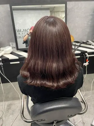 ミディアム Cielro/ダブル カラー/西田咲希のヘアスタイル