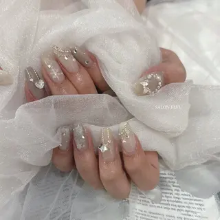 ネイル SALON ELVI.のネイルデザイン