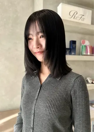 ミディアム カラー manami (sibell)のヘアスタイル