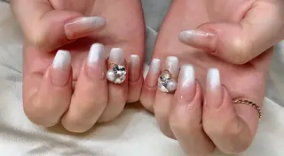 ネイル マツエク・マツパ アイブロウ Nail&eye Belire 新宿のネイルデザイン