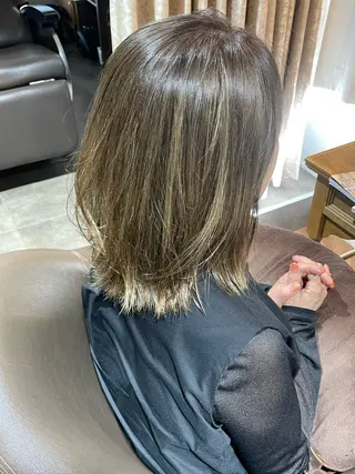 ミディアム 似合わせカット得意 仁井亮のヘアスタイル