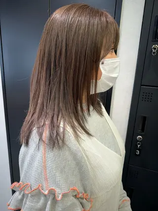 ミディアム カラー 立川 奈那子のヘアスタイル