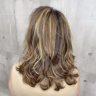 セミロング カラー LUXBE LUCE ひなののヘアスタイル