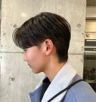 カラー メンズ ミルクティーベージュ /sara💛のヘアスタイル