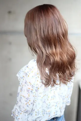 セミロング カラー 成松 勇治のヘアスタイル