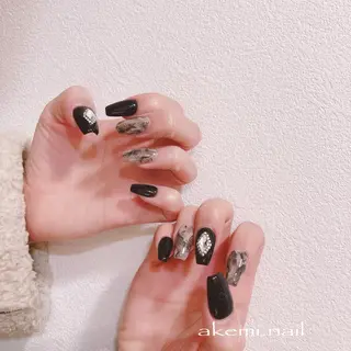 ネイル elu :nail&eyeのネイルデザイン