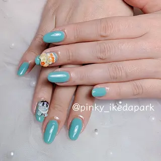 ネイル ピンキー 池田公園店のネイルデザイン