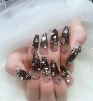 ネイル ＆ME アンドミーのネイルデザイン