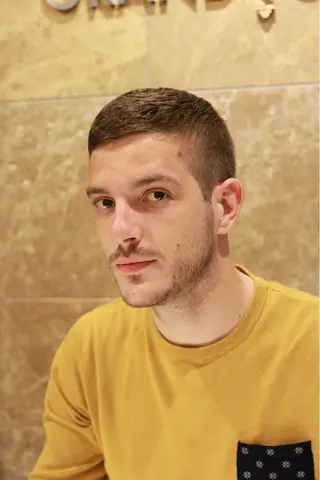 メンズ 室橋 広人のヘアスタイル