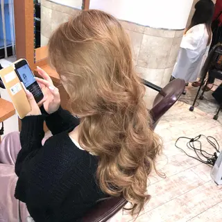 ロング カラー 100%髪質改善特化 TRUNSのヘアスタイル