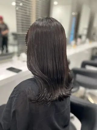 ミディアム カラー 🫧うる艶トレンド 🫧透明感カラーのヘアスタイル