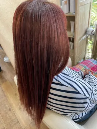 ロング カラー 伊藤 ひなののヘアスタイル