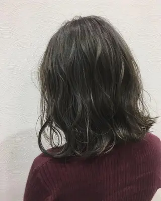 ミディアム カラー なかの たくみのヘアスタイル