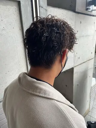 パーマ メンズ 大阪美容師 井上智博のヘアスタイル
