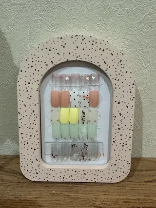 ネイル atelier moi所属・atelier moiのネイルデザイン