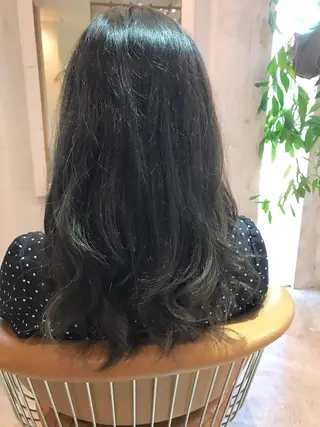 ロング カラー 長尾 桃佳のヘアスタイル