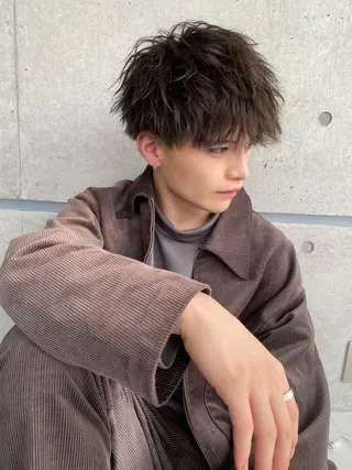 カラー *メンズ専門アカデミ ー🔥BLUCK🏁のヘアスタイル