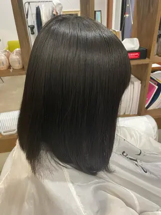 ミディアム パーマ 沖田 舞衣のヘアスタイル