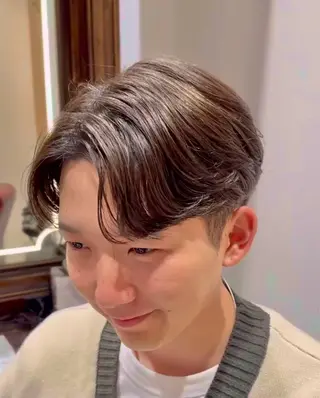 カラー メンズ 【池袋/メンズ専門】 センターパート 殿岡のヘアスタイル