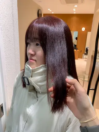 セミロング カラー yiye shioriのヘアスタイル