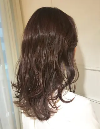 セミロング カラー 黒神 浩之のヘアスタイル