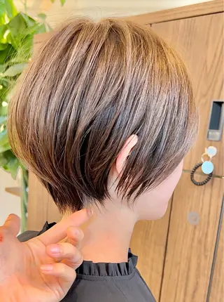 ショート カラー パーマ ヘアアレンジ メンズ 美髪矯正/髪質改善 カラー✨️Velのヘアスタイル
