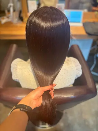 ロング カラー 髪質改善カラー ベージュ🤎YUMEのヘアスタイル