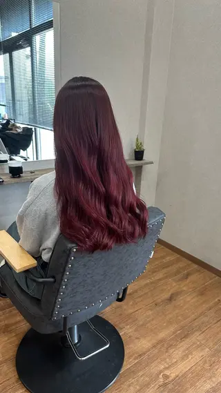 ロング カラー 鵜飼 真伍のヘアスタイル