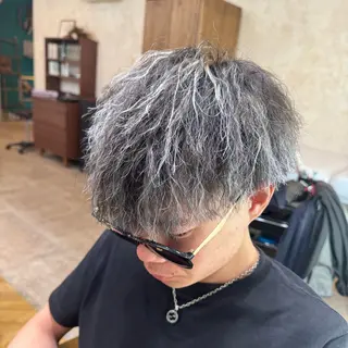 カラー パーマ メンズ 松ヶ迫 珠里のヘアスタイル