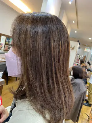 セミロング 若林 亜季のヘアスタイル
