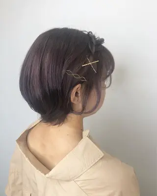 ショート カラー 手島 カミラのヘアスタイル