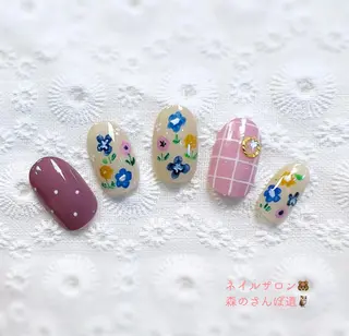 ネイル ショートネイル 森のさんぽ道のネイルデザイン