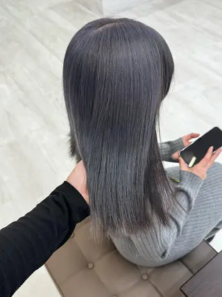 カラー ブリーチ・縮毛矯正 三島佳音のヘアスタイル