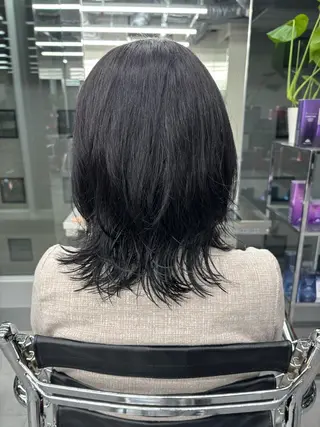 ミディアム 佐藤 莉子のヘアスタイル