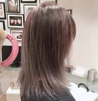 ミディアム カラー 秋葉 一郎のヘアスタイル