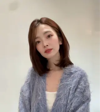 ミディアム カラー 渋谷 とまとのヘアスタイル