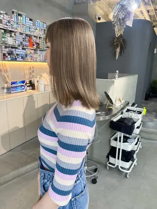 ミディアム カラー 前橋 姫奈のヘアスタイル