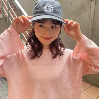 ミディアム パーマ 大橋 芽衣のヘアスタイル