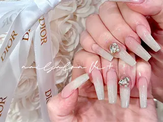 ネイル ✨Nailsalon Vi+✨のネイルデザイン