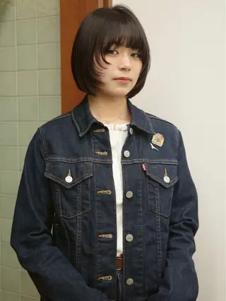 ショート カラー (h)wim ウィムのヘアスタイル