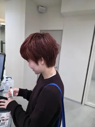 カラー ショート OMA　 カタギシのヘアスタイル