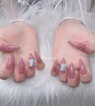 ネイル Hin Nailsのネイルデザイン