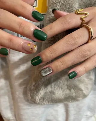 ネイル kiii.__ ✴︎*のネイルデザイン