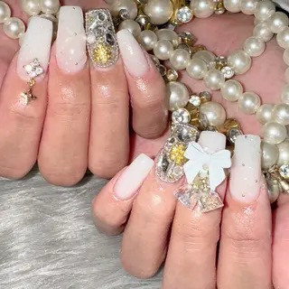 ネイル Feel ‪‪☺︎‬Yuriaのネイルデザイン